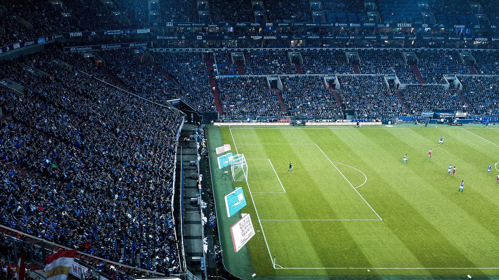 多特蒙德年轻球员带动整体节奏提升,多特蒙德老球员